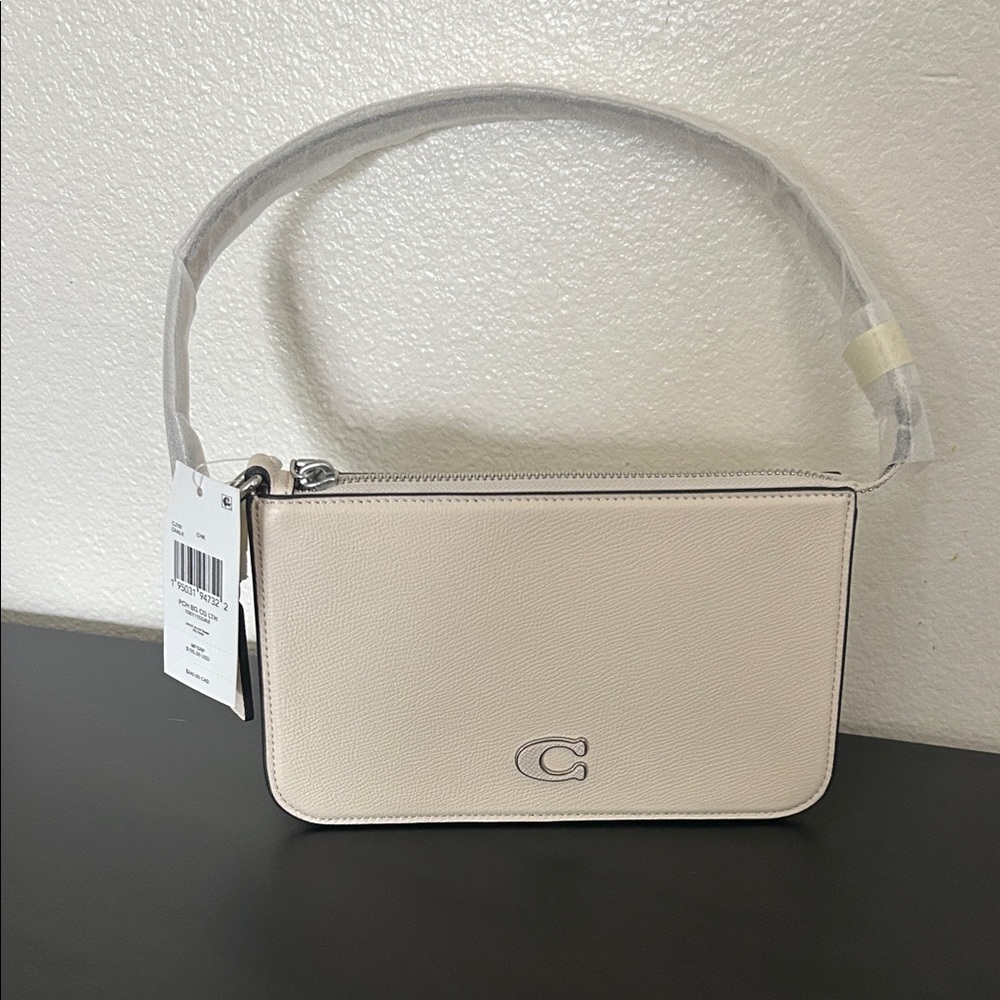 Coach Off-White Shoulder Bag